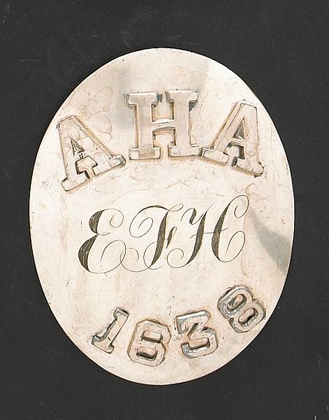 Appraisal: A Massachusetts militia shoulderbelt plate for the Ancient and Honorable