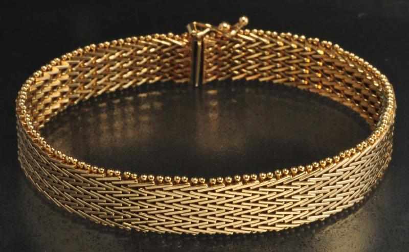 Appraisal: K Y Gold Bracelet Description Weight dwt mm wide Condition