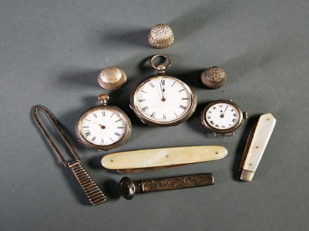 Appraisal: EDWARDIAN SILVER AND MOTHER O'PEARL CLASP FRUIT KNIFE cm long