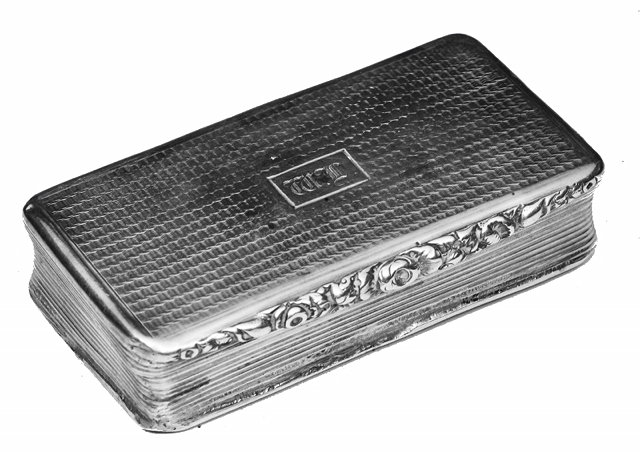 Appraisal: A GEORGE III SILVER SNUFF BOX of rectangular shape with