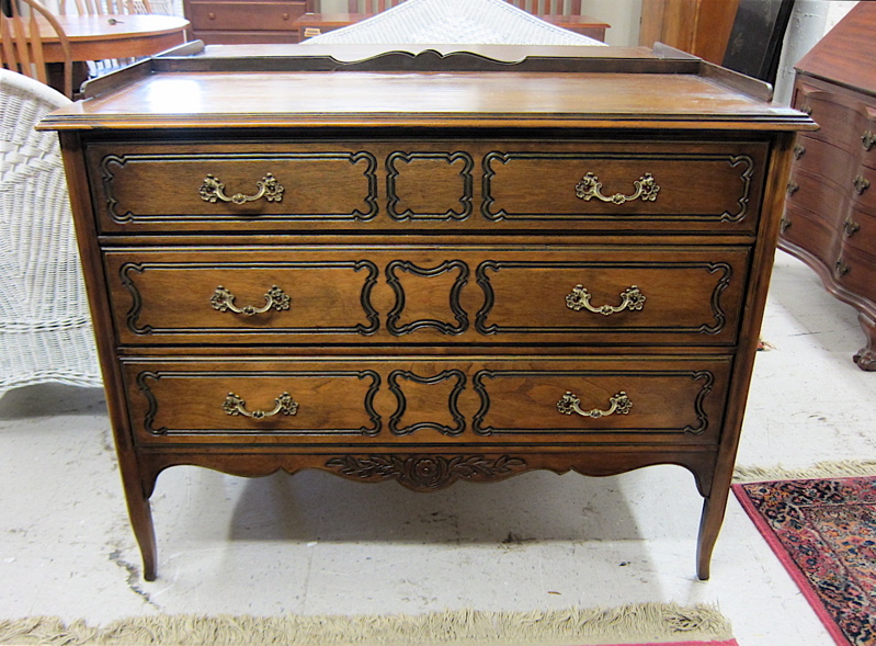 Appraisal: PROVINCIAL STYLE CHEST OF DRAWERS Berkey Gay Furniture Co Grand