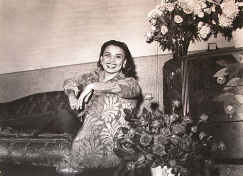 Appraisal: Lena Horne Artist Harris Teenie American - a vintage photograph