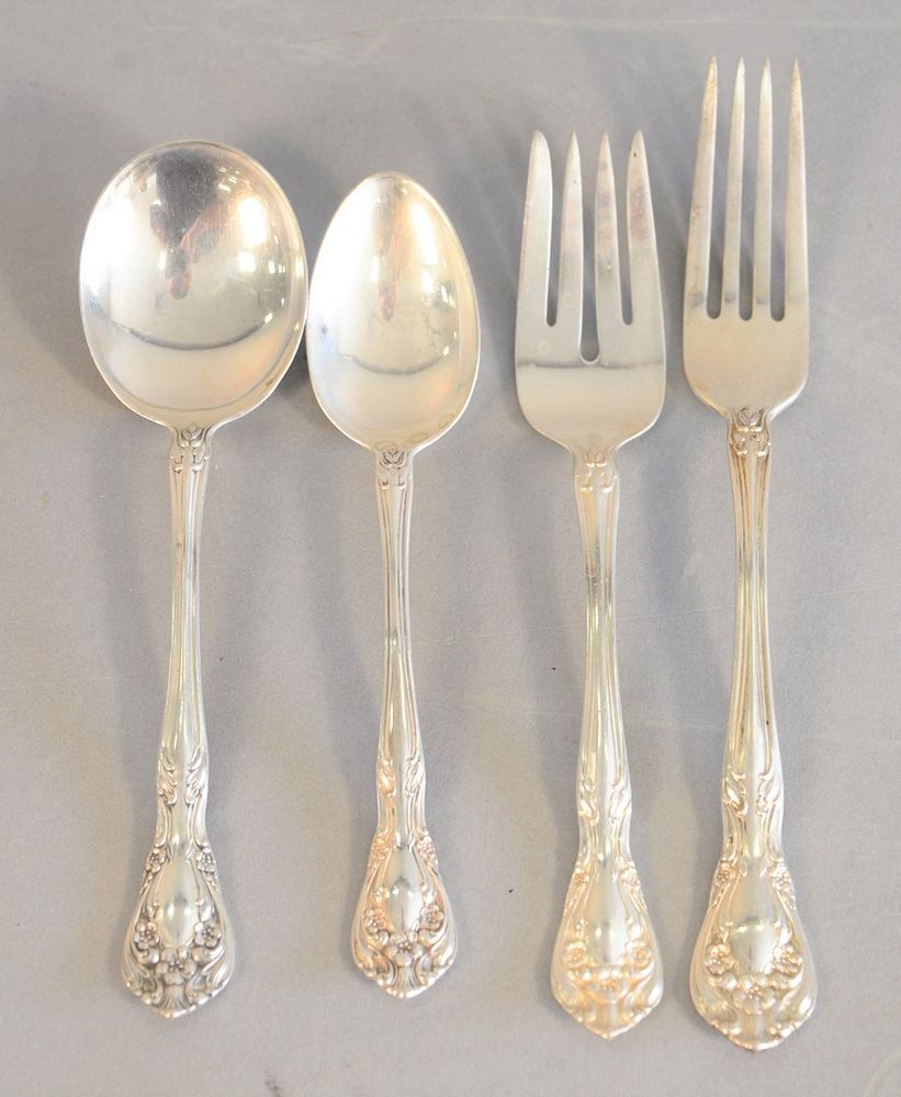 Appraisal: Sterling silver flatware set Alvin Chateau Rose no knives t