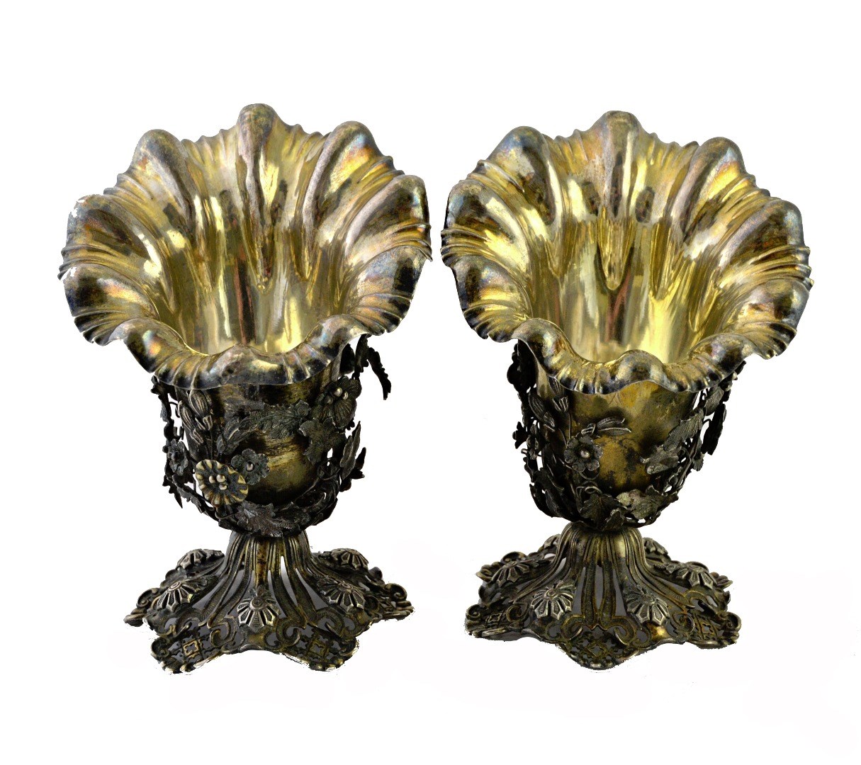 Appraisal: A pair of Ottoman parcel gilt silver cups Turkey with