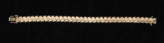 Appraisal: K YELLOW GOLD BRACELET Clasp marked Heavy grams SIZE CONDITION