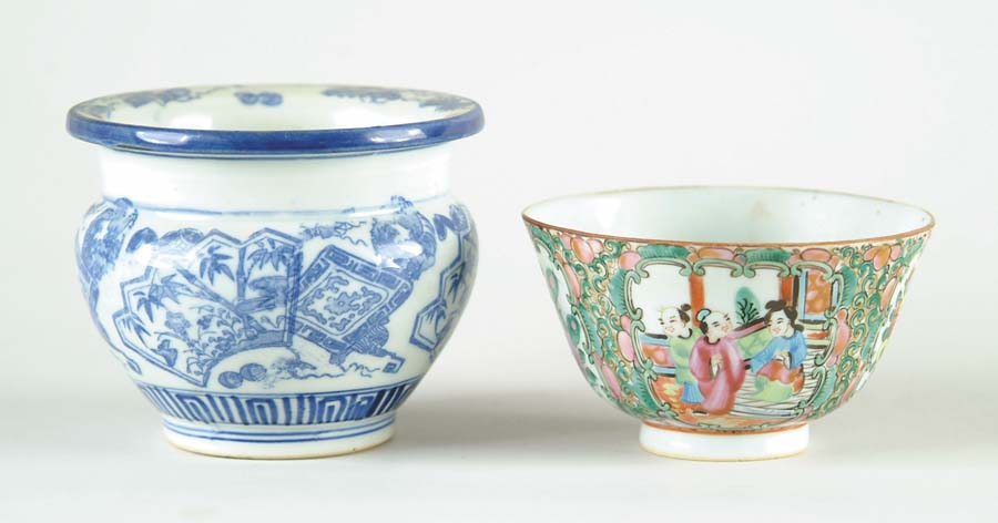 Appraisal: TWO PIECES OF ORIENTAL EXPORT - h x dia Rose