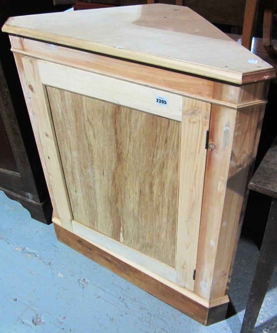 Appraisal: A th century pine corner cabinet