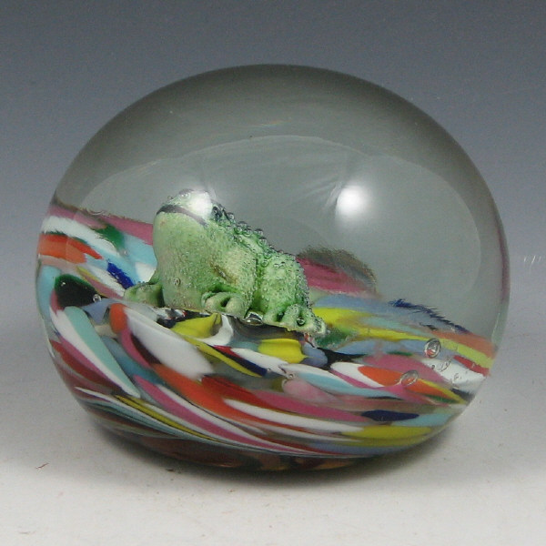 Appraisal: St Clair Bob Early Frog Sulfide Paperweight Early Bob St