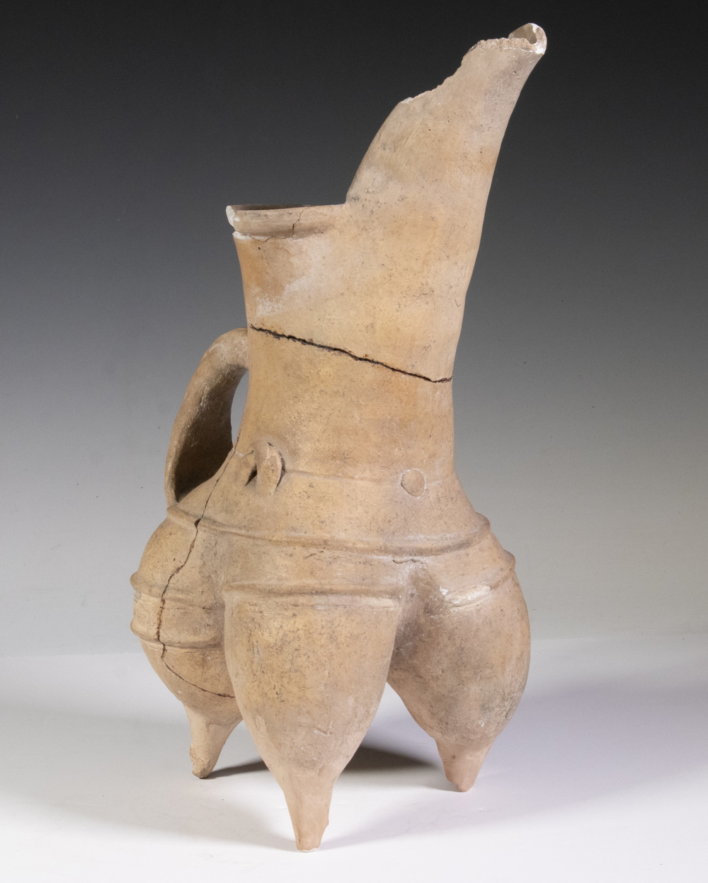 Appraisal: CHINESE NEOLITHIC POTTERY THREE LEGGED JUG GUI DAWENKOU CULTURE ND