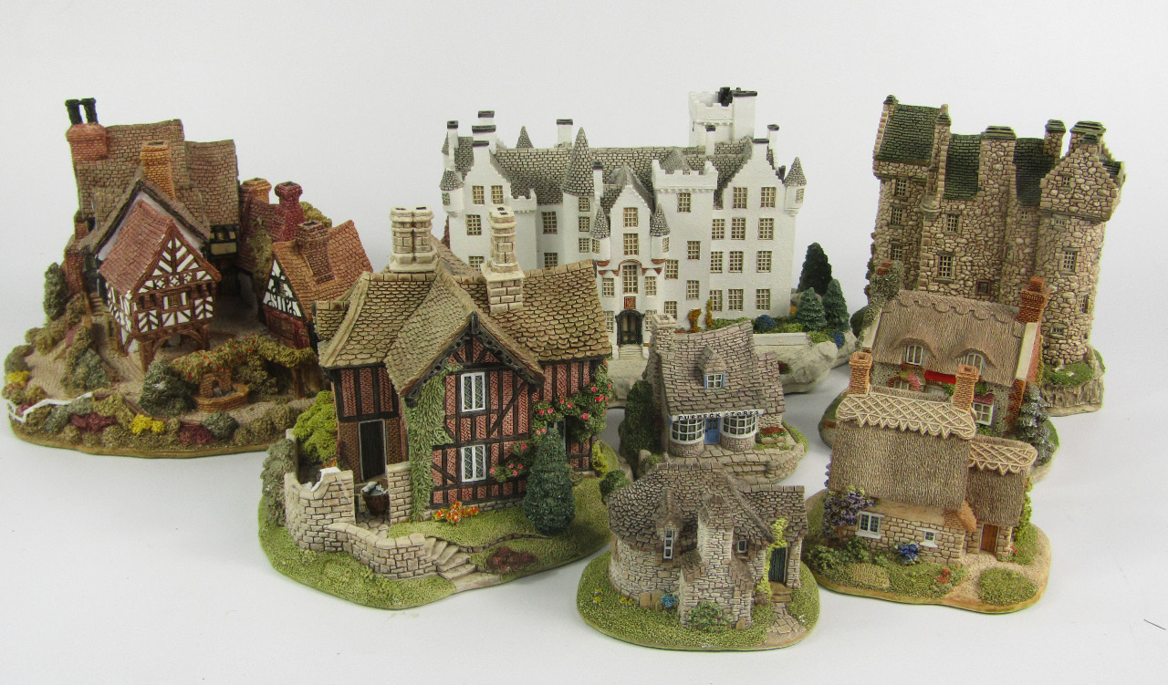 Appraisal: Lilliput Lane sculptures comprising Mrs Pinkerton's Post Office Tudor Court