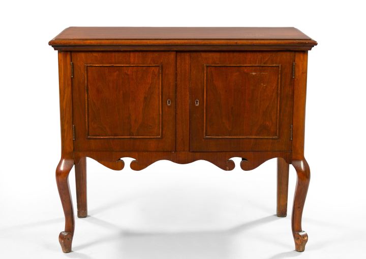 Appraisal: Queen Anne-Style Oak and Mahogany Cabinet the rectangular top above