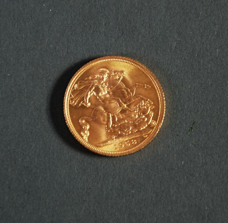 Appraisal: ELIZABETH II GOLD SOVEREIGN EST -