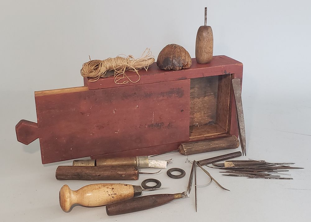 Appraisal: th Century Sailmakers Mending Kit th Century Sailmakers Mending Kit