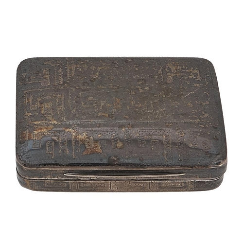 Appraisal: A George III silver snuff box engraved with Greek key