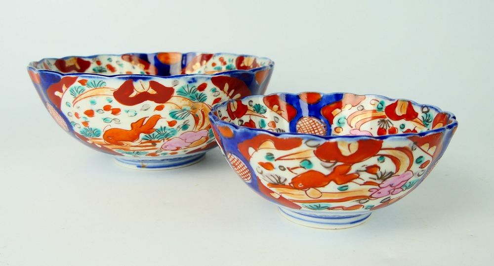 Appraisal: VINTAGE IMARI PORCELAIN BOWLS One being wide and the other