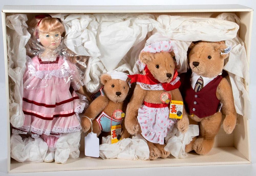 Appraisal: Vintage Steiff Goldilocks and Three Bears Set Vintage Limited Edition