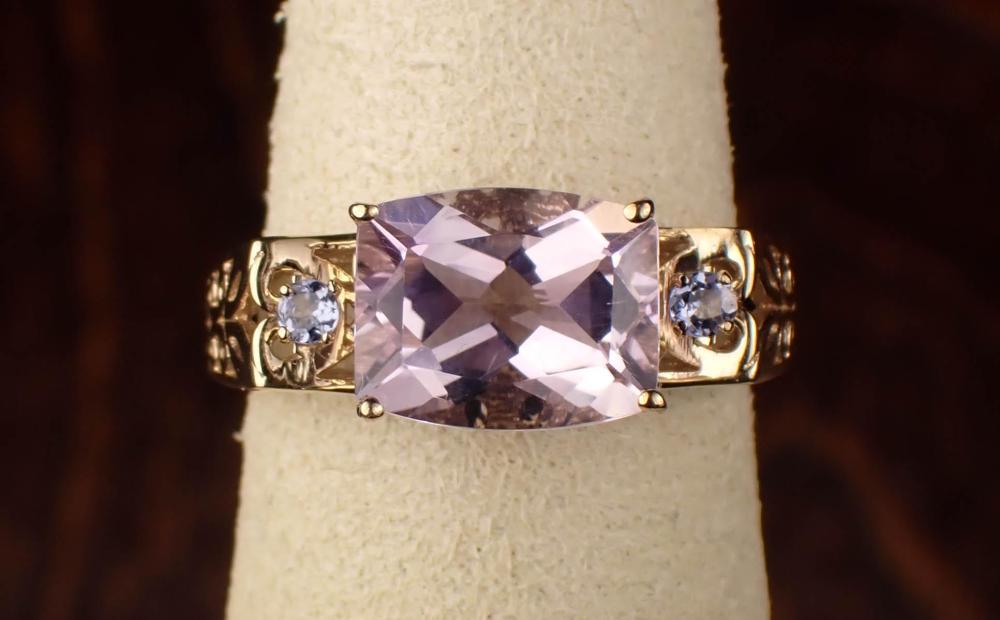 Appraisal: AMETHYST TANZANITE AND YELLOW GOLD RING The k gold ring