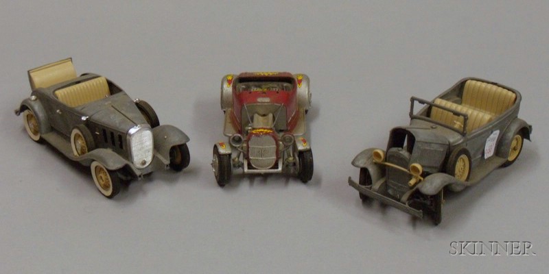 Appraisal: Three Hubley Diecast Automobiles s two roadsters and a hot