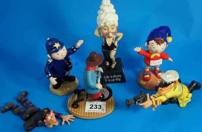 Appraisal: Royal Worcester Figures Noddy and Mr Plod Robert Harrop Camberwick