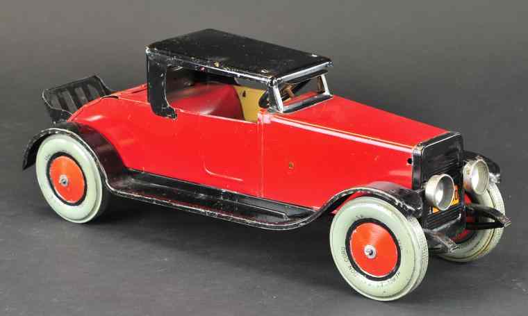 Appraisal: CHEIN HERCULES ROADSTER WITH RUMBLE SEAT c heavy gauge tin