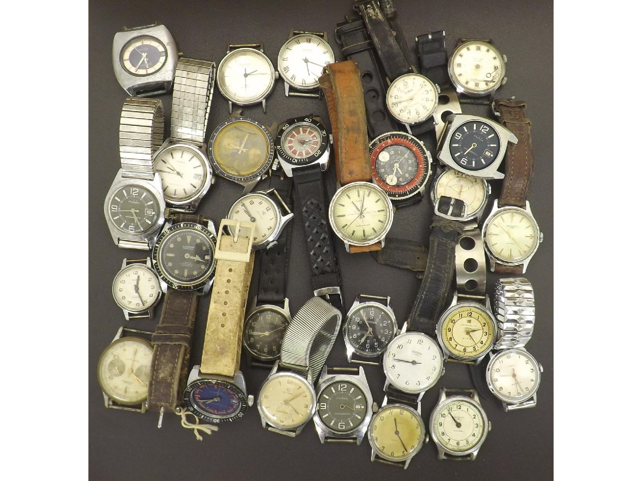 Appraisal: Selection of stainless steel gentleman's wristwatches to include Timex Sekonda