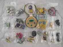 Appraisal: A quantity of buttons including a boxed enamel and silver