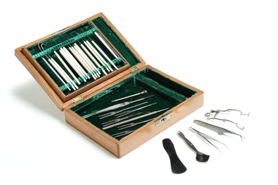 Appraisal: CASED OPHTHALMOLOGY SET American nd half- th century Partial set