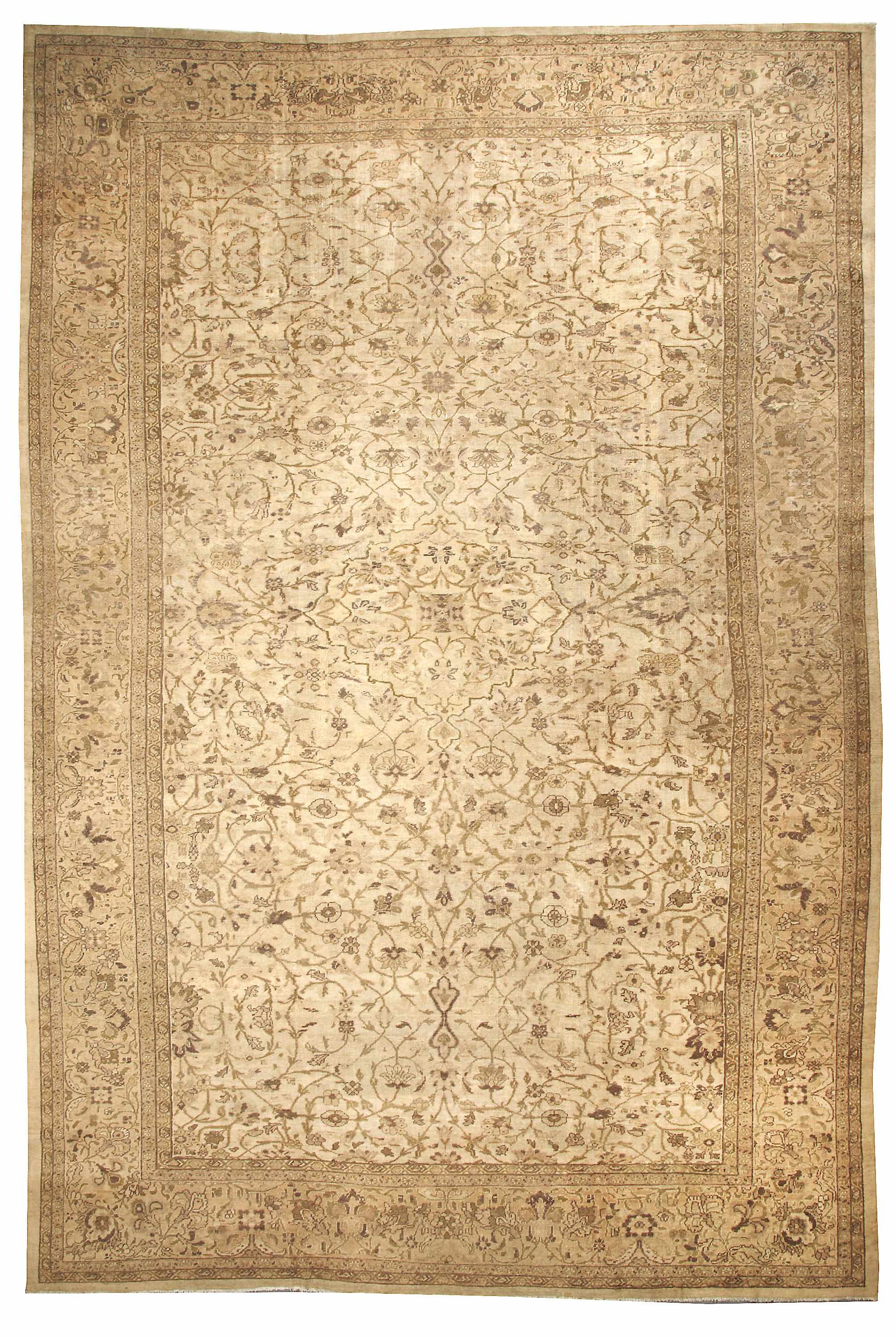 Appraisal: A Sultanabad carpet Central Persialate th centurysize approximately ft in