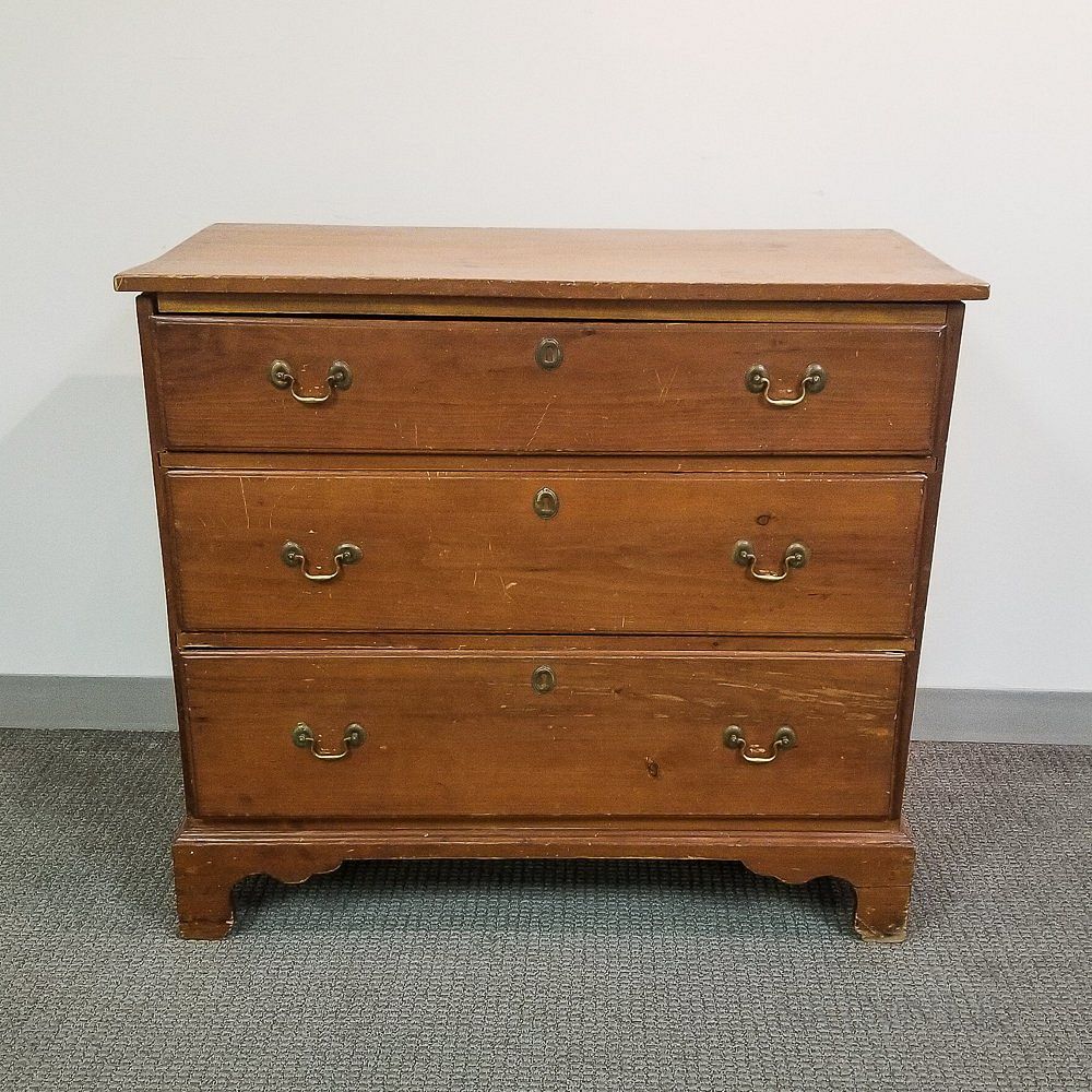 Appraisal: Chippendale Pine Chest of Drawers Chippendale Pine Chest of Drawers