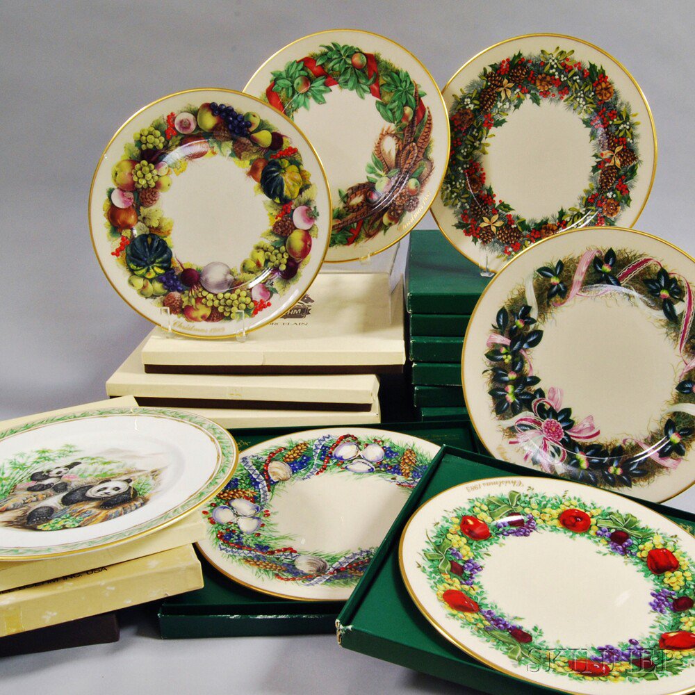 Appraisal: Seventeen Boehm and Lenox Plates plates depicting Christmas wreaths and