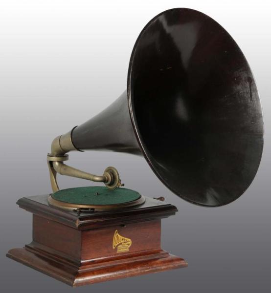 Appraisal: Columbia BN Disc Phonograph Description Mahogany with wood horn Working