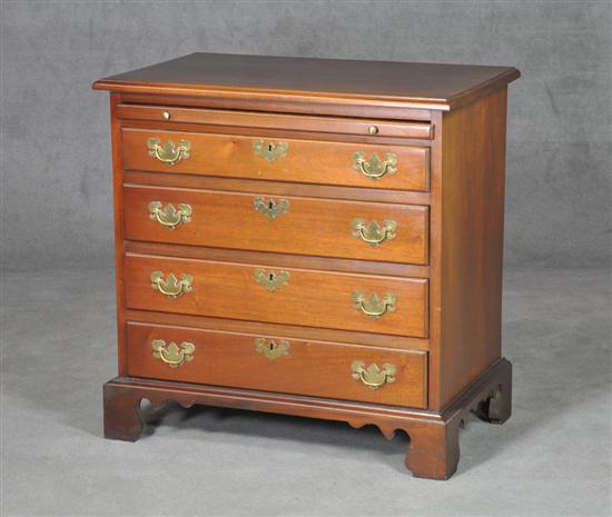 Appraisal: Walnut Four-Drawer Bachelor's Chest th Century Dressing slide Straight bracket