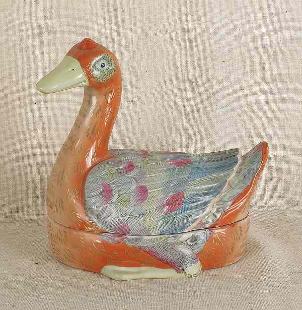 Appraisal: Chinese porcelain goose form tureen th c h