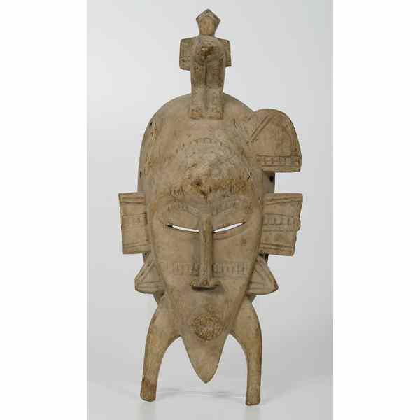 Appraisal: African Senufo Mask in th century Condition A piece of