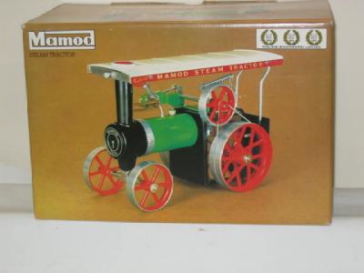 Appraisal: A Mamod TE a steam tractor boxed E