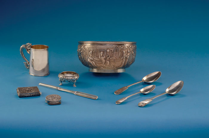 Appraisal: THREE CHINA TRADE SILVER SPOONS The first a fiddle dessert