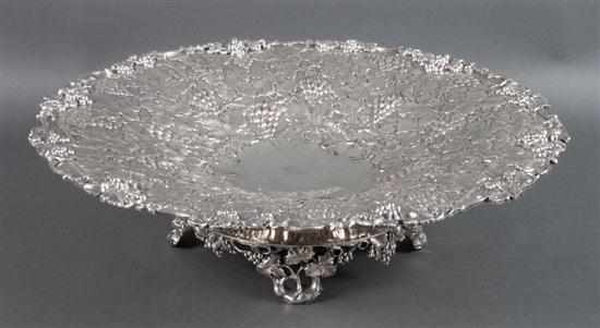 Appraisal: American Aesthetic style silver-plated center bowl Barbour division of International