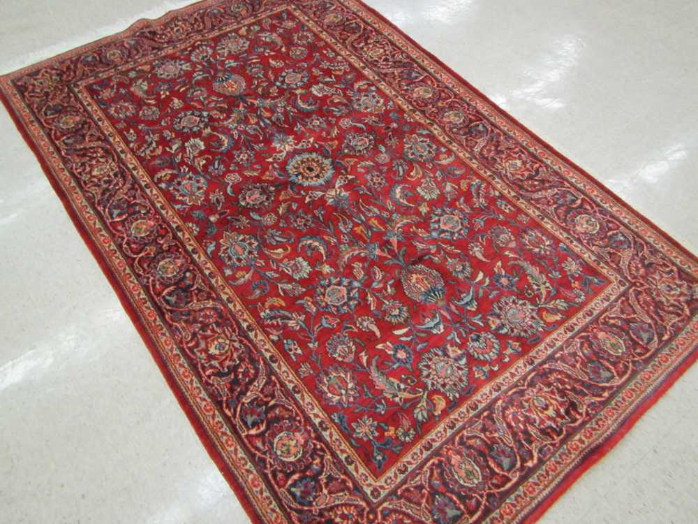 Appraisal: SEMI-ANTIQUE PERSIAN SAROUK AREA RUG Arak region Markazi Province northwestern