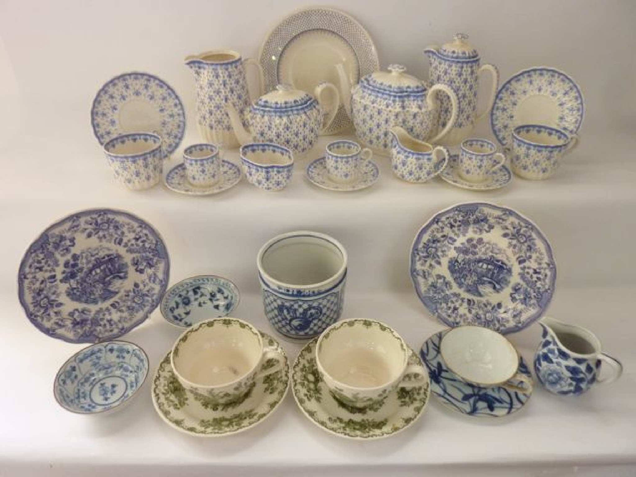 Appraisal: A quantity of blue and white printed ceramics including Wood