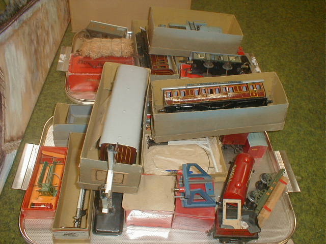 Appraisal: A quantity of Hornby gauge clockwork railway items including Type