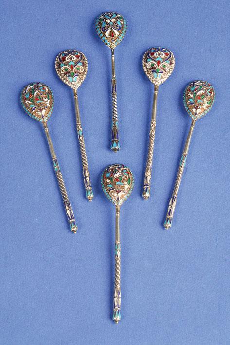 Appraisal: A HARLEQUIN SET OF SIX LATE TH CENTURY RUSSIAN TEASPOONS