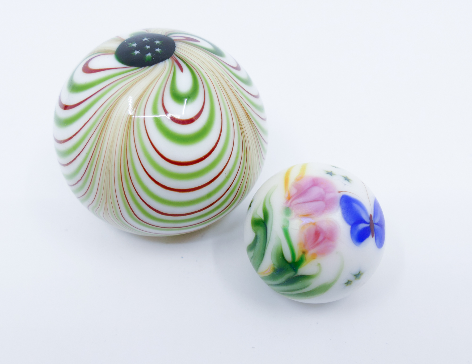 Appraisal: pc Daniel Salazar Studio Glass Paperweights- largest ''