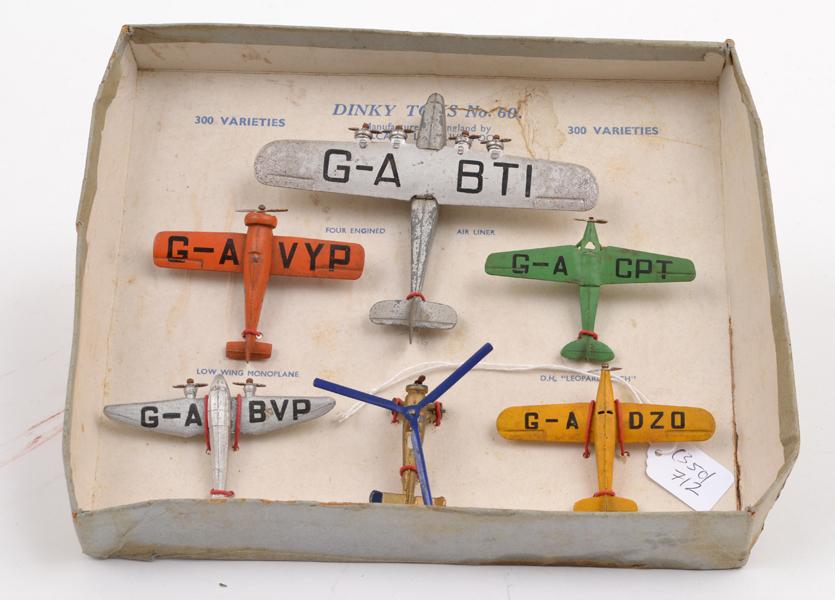 Appraisal: DINKY TOYS BRITISH AEROPLANE SET NO ND ISSUE BOX TYPE