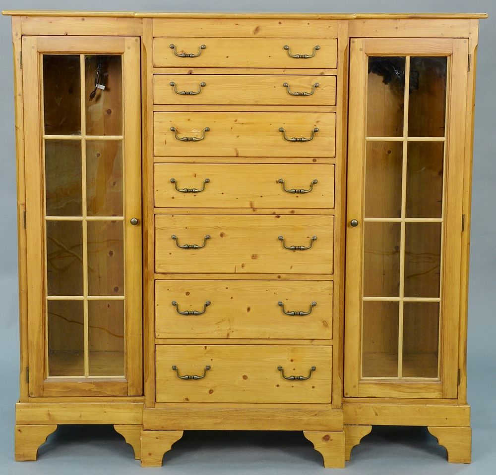 Appraisal: Lexington Furniture pine cabinet with glass shelves ht wd Lexington