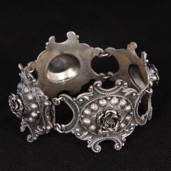 Appraisal: Floral Florentine Silver Roses Cartouche Bracelet Missing one jump ring