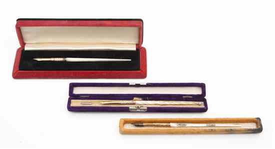 Appraisal: Three Mother-of-Pearl Dip Pens each of tapering form comprising a