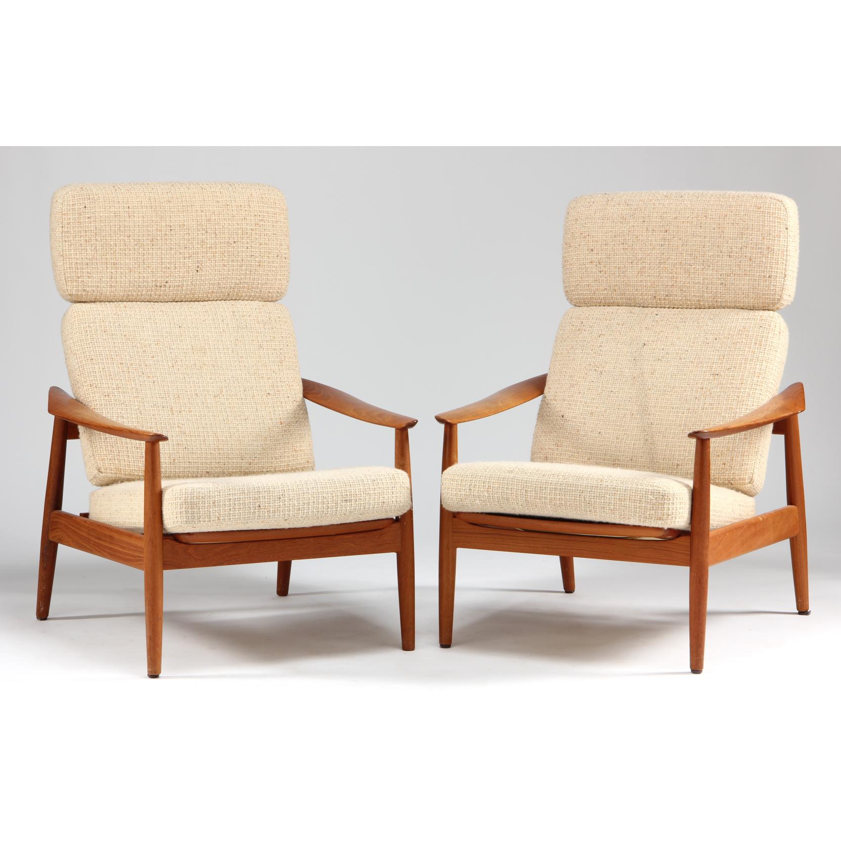 Appraisal: Arne Vodder Pair of Lounge Chairs s for Cado teak