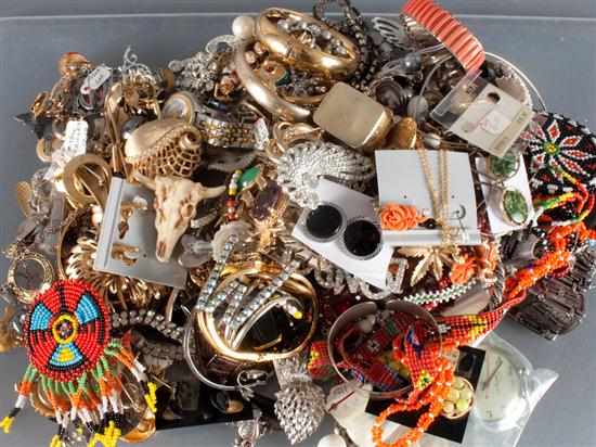 Appraisal: Assorted costume jewelry including seed bead jewelry gilt metal and