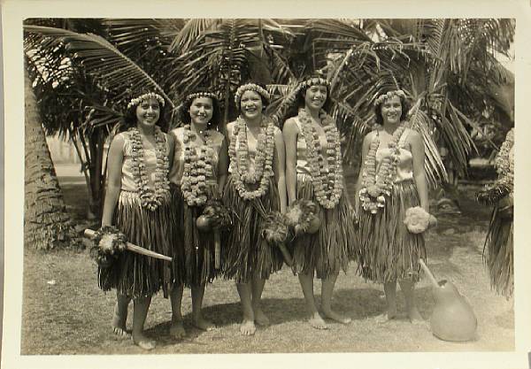 Appraisal: PHOTOGRAPHY HAWAII Album of approximately silver print photographs x inches