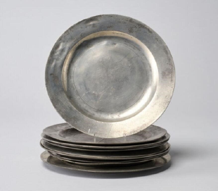 Appraisal: An assembled set of ten antique English pewter charged plates